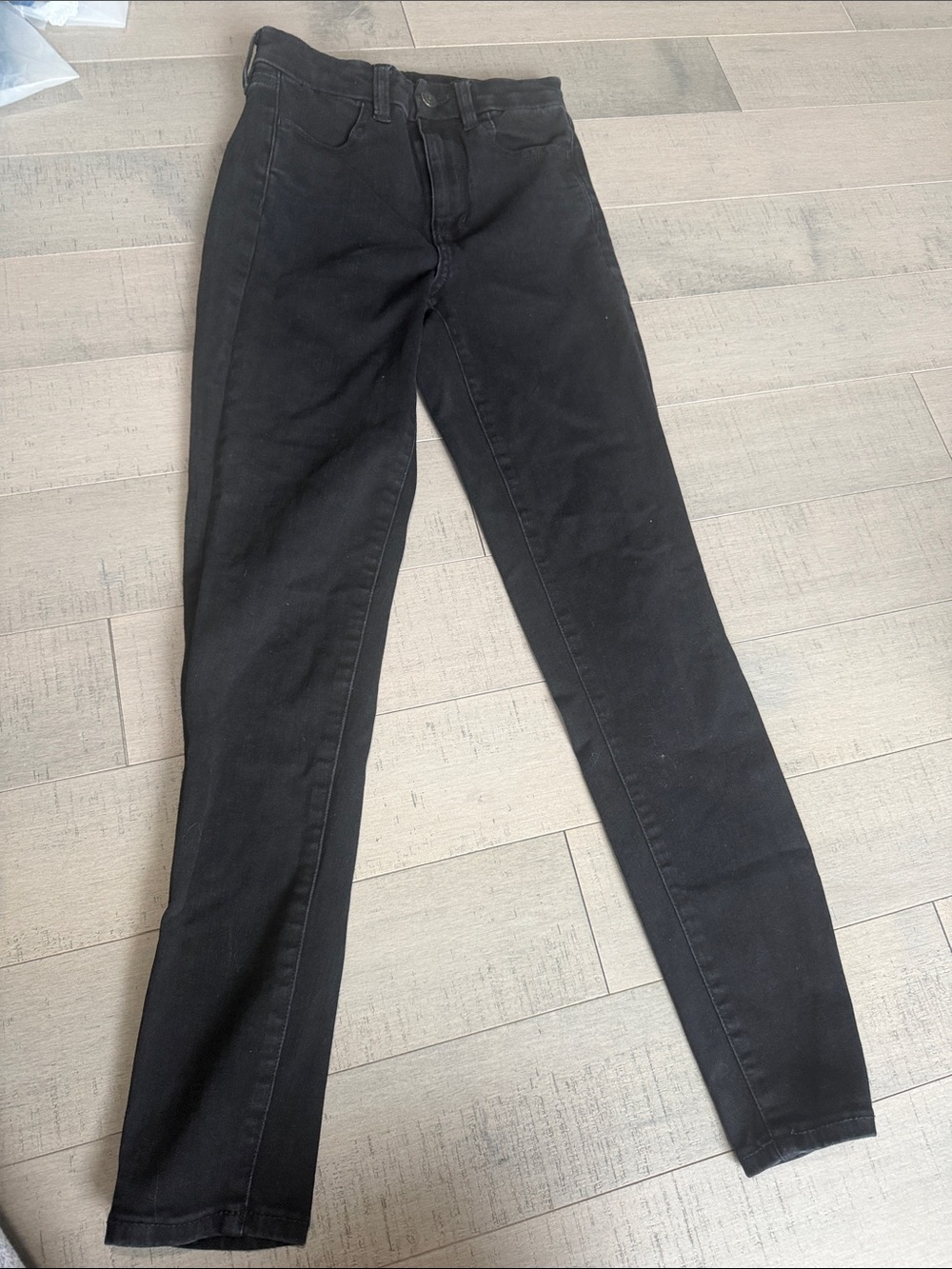 American Eagle Outfitters Black Skinny High-Rise Jeans
